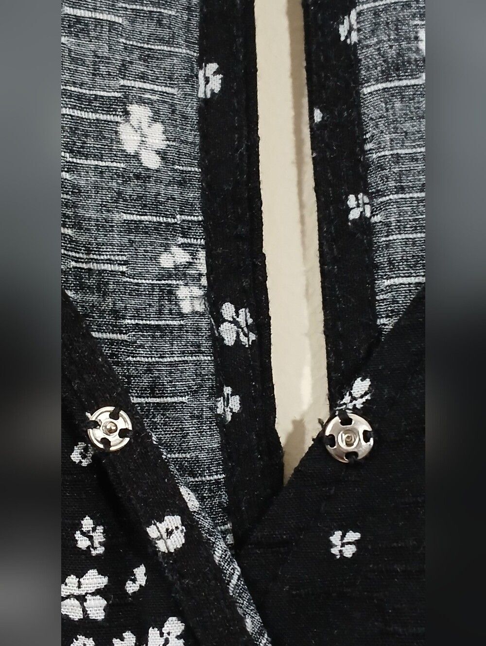 Womens Black Floral Romper with Maxi Length Wrap Skirt Long Sleeve V Neck XL - Picture 5 of 11